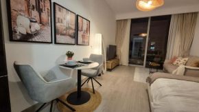 Deluxe Studio - Stylish & Cosy in Luma22